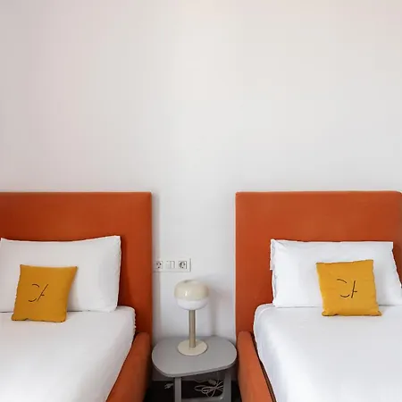 Cosmo Sants Apartment Barcelona
