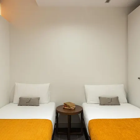 Cosmo Sants Apartment